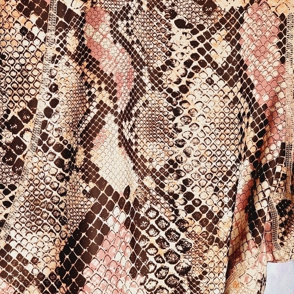 Old Navy High-Waisted Elevate Powersoft 7/8-Length Side-Pocket Leggings Size 3X - Picture 3 of 10